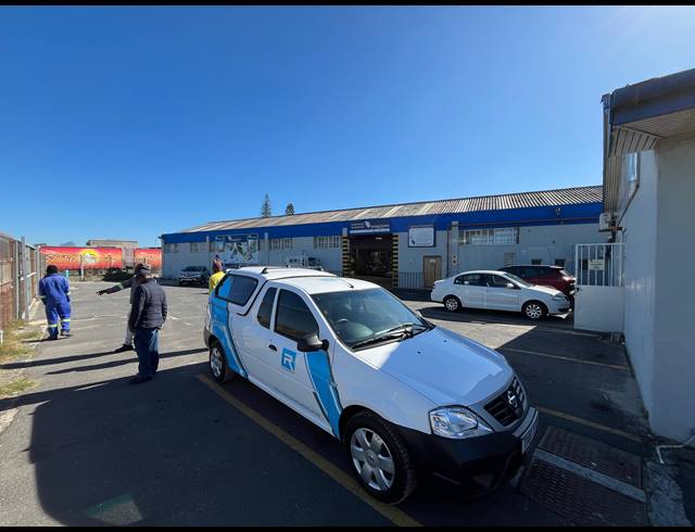 2,356.40M² WAREHOUSE TO LET IN EPPING INDUSTRIAL